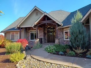 314 N 7th St, Carlton, OR 97111