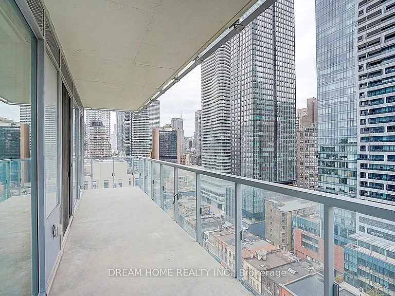 3 Gloucester St #1809 — Photo 36