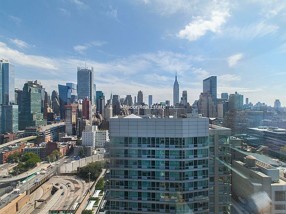 5th image of 505 W 37th St APT 2704