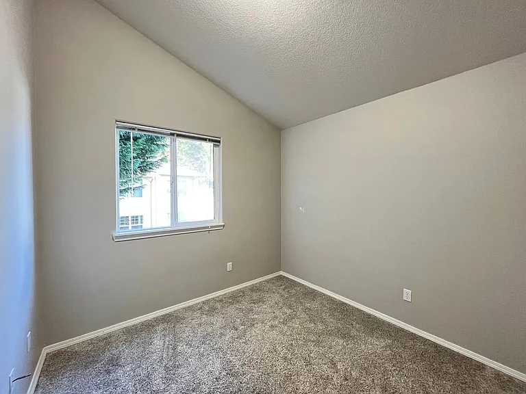 767 SW 198th Pl — Photo 25