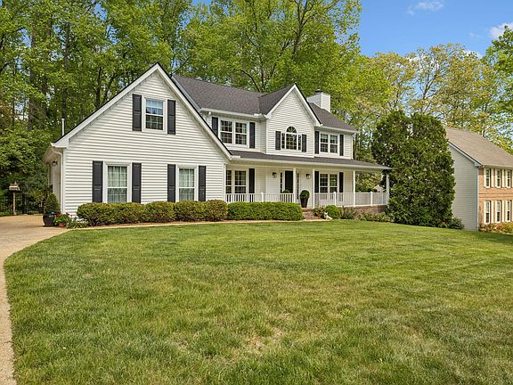 2nd image of 3606 Gentry Station Dr
