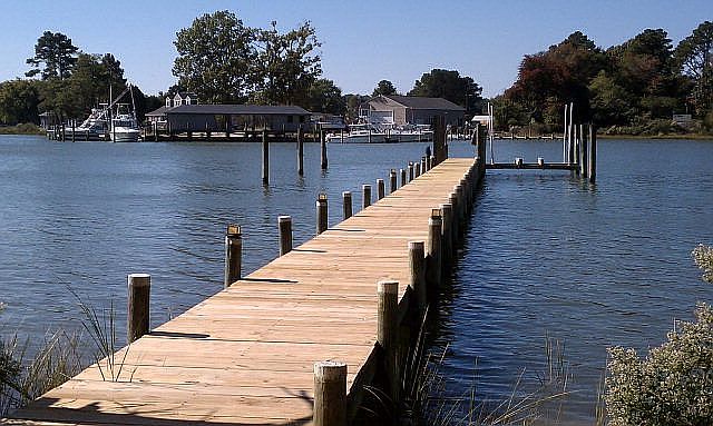 Private Pier with Lift