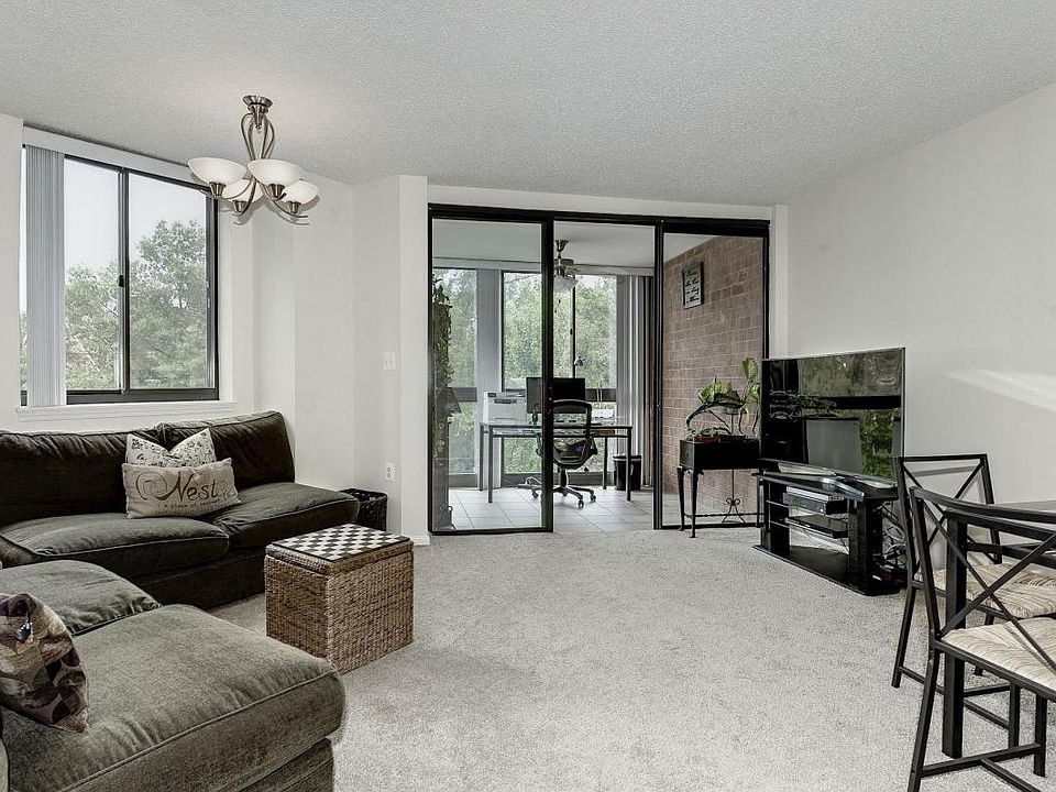 1st image of 1001 N Randolph St APT 308