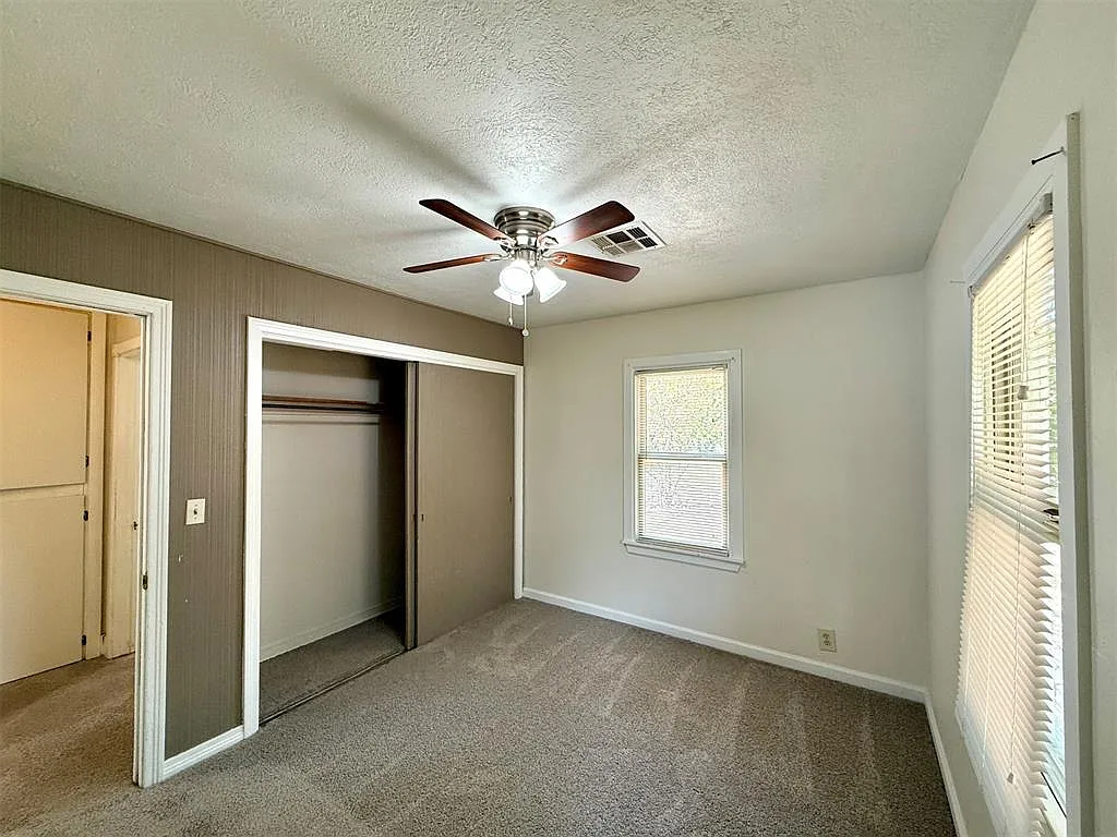 2 bed, 1.0 bath, 702 sqft, $925 — Photo 4