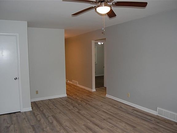 4th image of 506 Santa Fe St