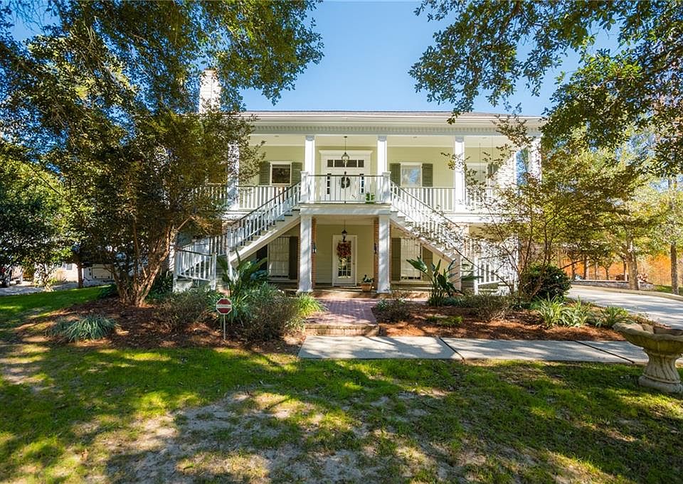 1st image of 108 Houmas Ct