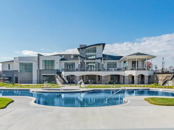 58 Fillmore Drive, Monroe, NJ 08831