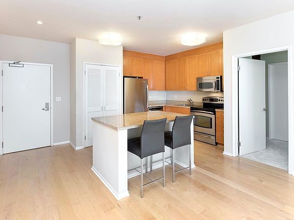 2nd image of 821 Folsom St APT 303