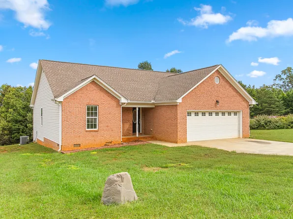 7249 Union Camp Dr, Snow Camp, NC 27349