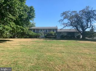 200 Rocksville Rd, Holland, PA 18966