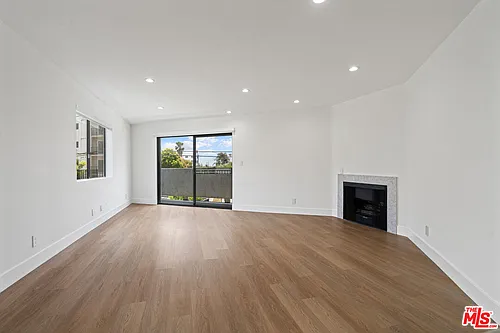 3939 Moore St #106 Photo 1 3939 Moore St #106 Photo 1