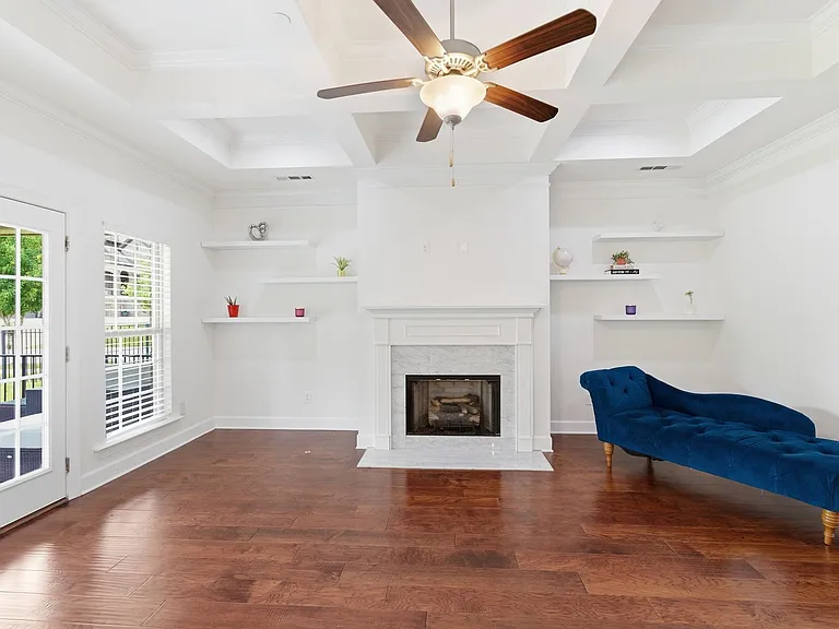 101 Corbin Ct — Photo 14