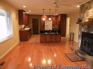 358 Highview Dr, Fayetteville, NC 28306