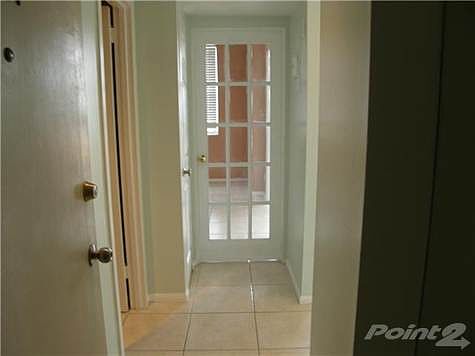 2nd image of 1050 SE 15th St APT 501