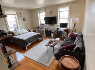 37-39 61st St #4D, Woodside, NY 11377