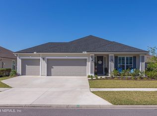 1662 Lewis Lake Ln, Middleburg, FL 32068