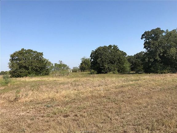 4th image of 4059 Golden Eagle Dr