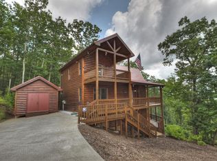 105 Stuart View Dr, Mineral Bluff, GA 30559
