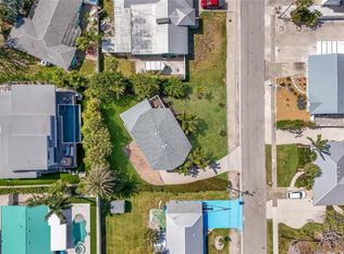 221 85TH STREET, HOLMES BEACH, FL 34217