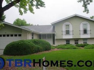 385 Titan St, Aurora, CO 80011
