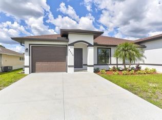 1906 Haviland Ave S, Lehigh Acres, FL 33973