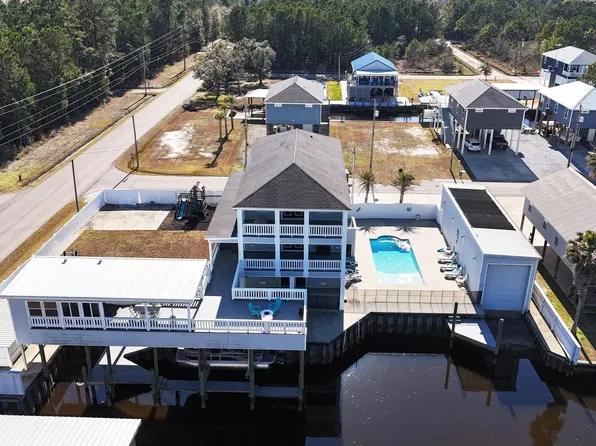 4010 Teal St, Bay Saint Louis, MS 39520