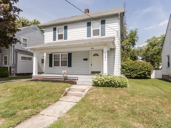 1531 Pieper Dr, Oregon, OH 43616