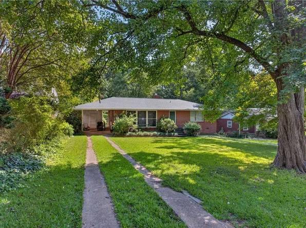 314 N Church St, Walhalla, SC 29691