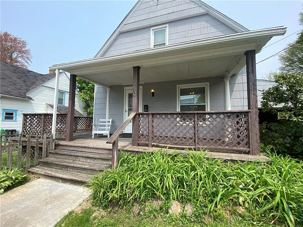 188 Clinton St photo 1