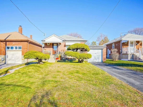 10 Edge Park Ave, Toronto, ON M1L 2E5