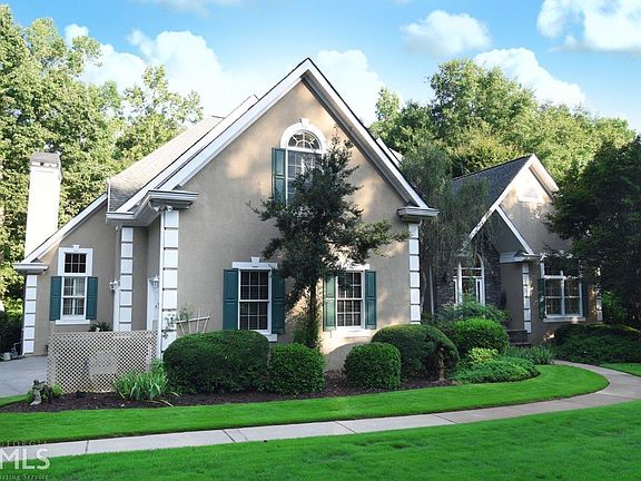 2nd image of 235 Broadmoor Dr