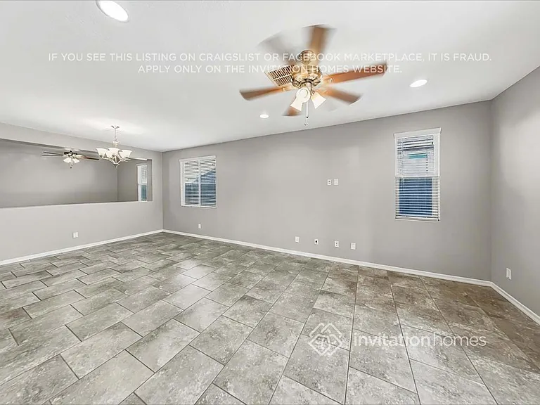 19018 W Yucatan Dr — Photo 6