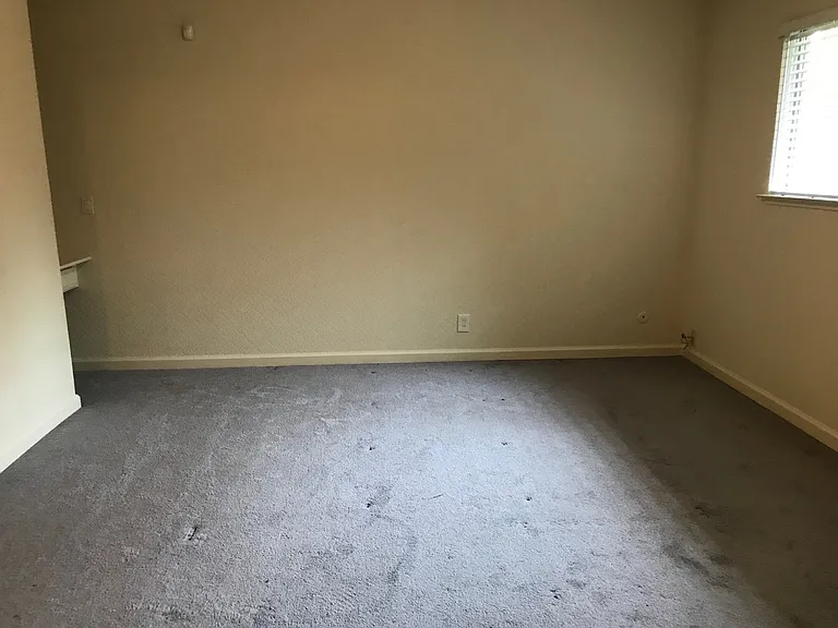 Newhall 2724-26 — Photo 10