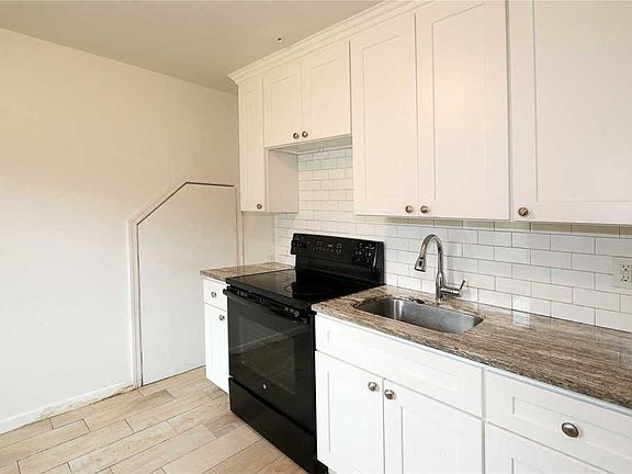 4th image of 108 Maplewood Dr