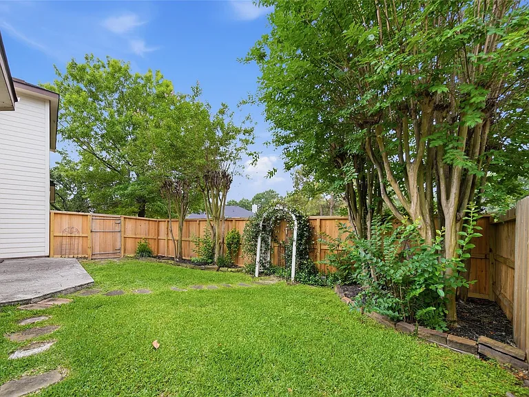 14403 N Coles Crossing Dr — Photo 36