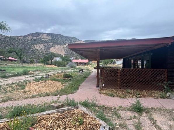 1101 Private Dr