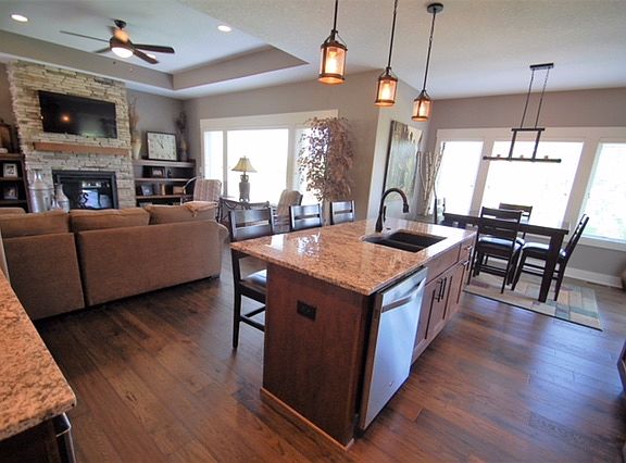 5th image of 9957 Marnewood Dr