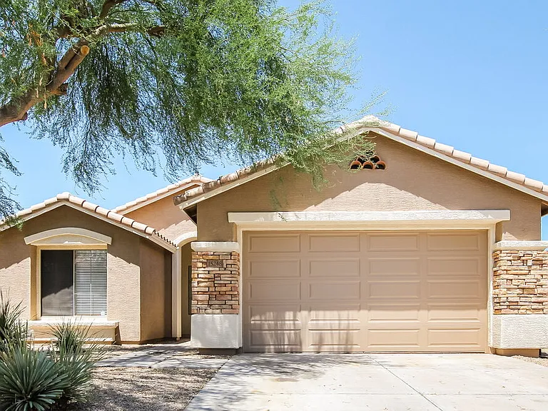 15248 W Port Royale Ln — Photo 1