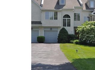 522 E Saxony Dr, Exton, PA 19341