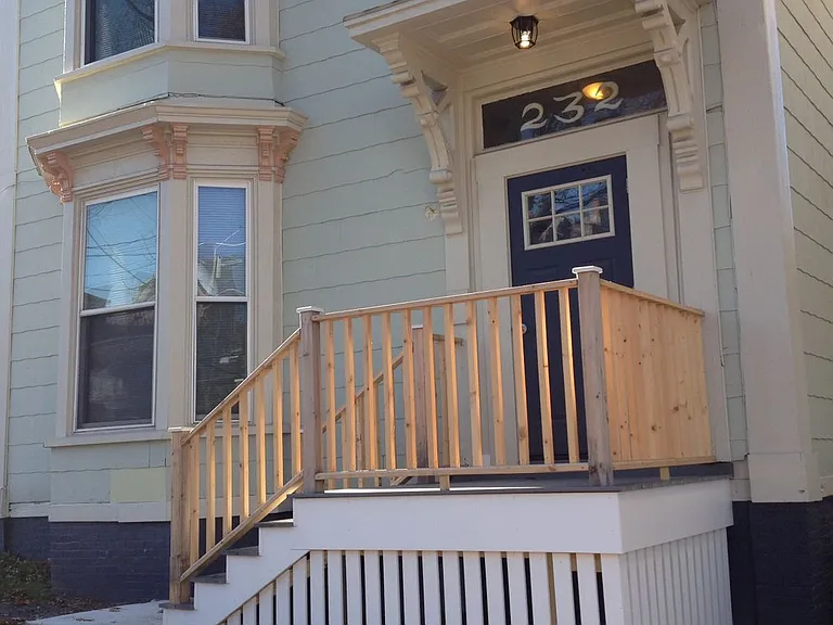 232 High Street — Photo 11