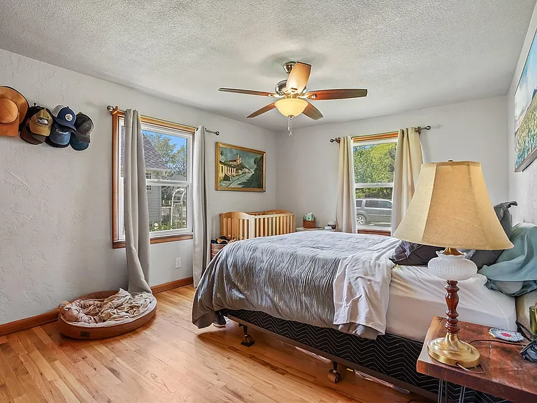 221 E State Ave — Photo 12