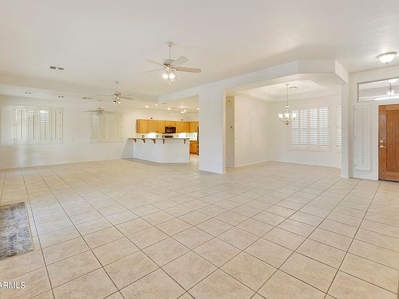 5th image of 1190 E WESTCHESTER Drive