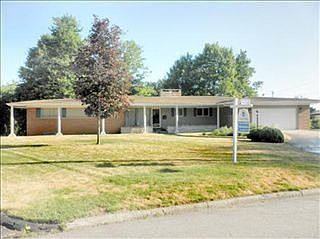 1st image of 3928 Keeweenaw Dr NE