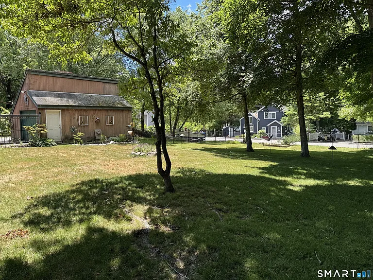 81 Oswegatchie Rd — Photo 6