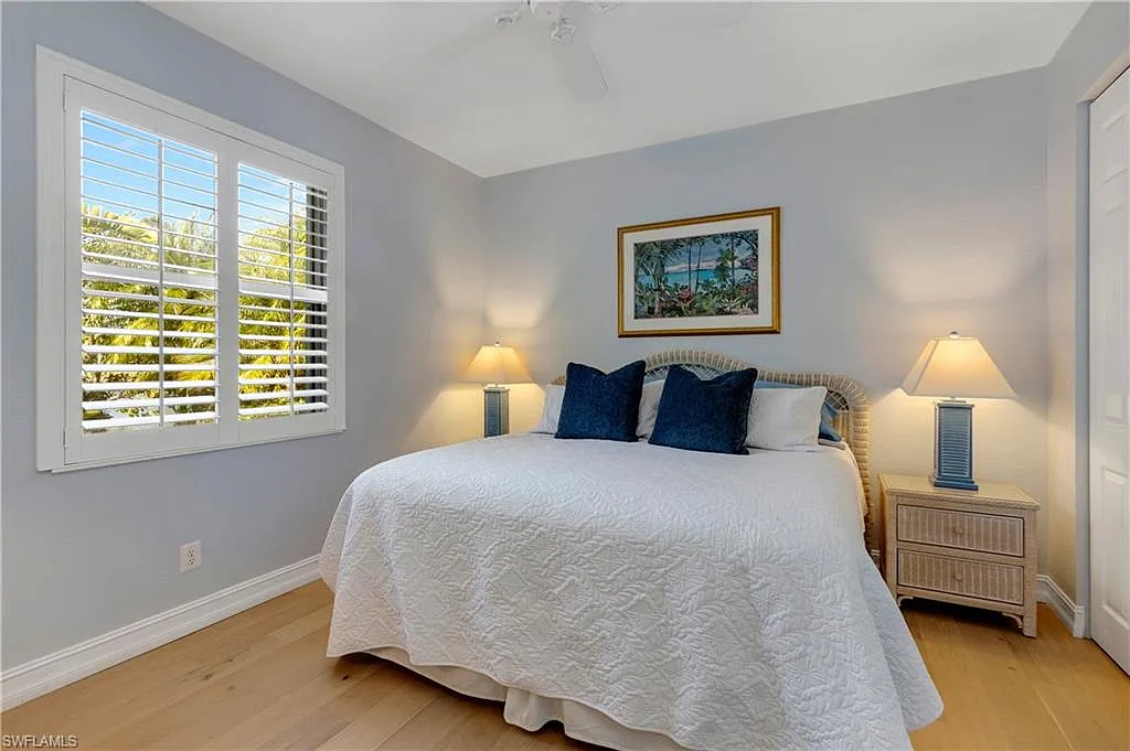 3 bed, 2.0 bath, 2467 sqft, $10,000 — Photo 4