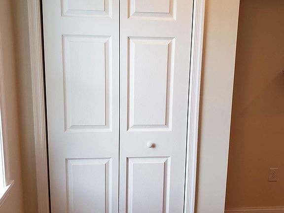 5th image of 2110 Catharine St #B