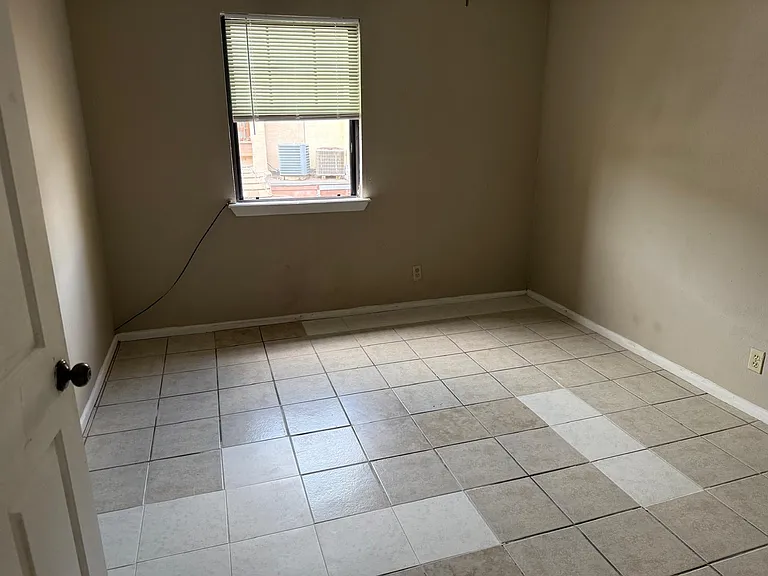 820 E Hillside Rd — Photo 15