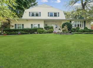 5 Edgewood Ave, West Orange, NJ 07052