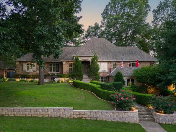 3508 Pleasant Valley Drive, Nixa, MO 65714