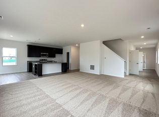 1626 Lewes Castle Dr, Grove City, OH 43123
